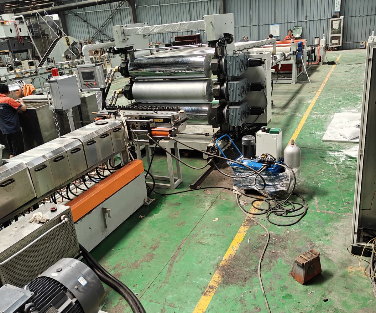 內(nèi)飾片材擠出機_玖德隆機械有限公司_專業(yè)廠家
